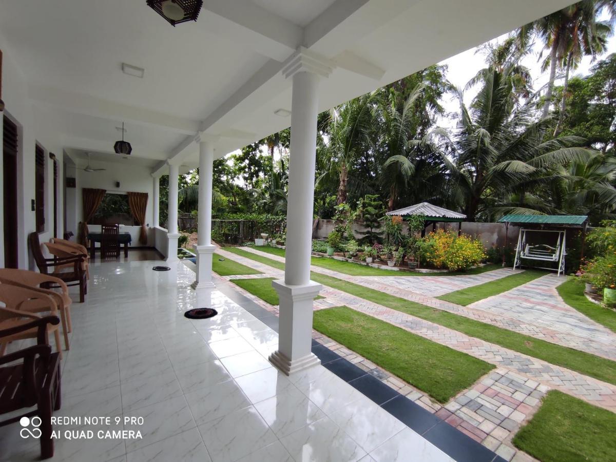 Geethani Tourist Home Polonnaruwa Exterior foto