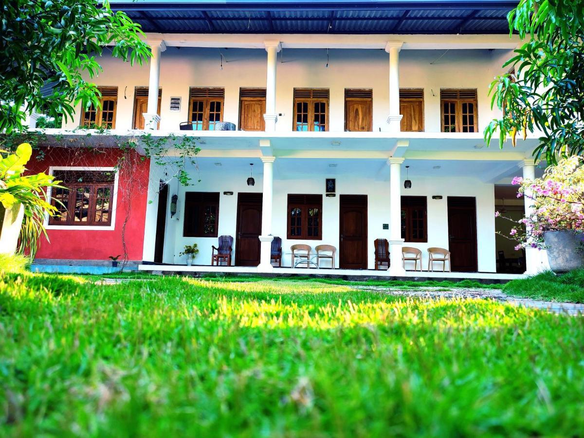 Geethani Tourist Home Polonnaruwa Exterior foto