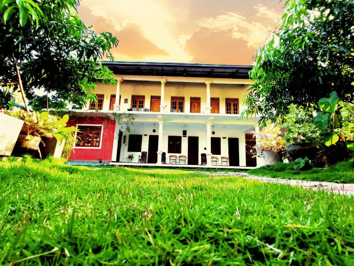 Geethani Tourist Home Polonnaruwa Exterior foto
