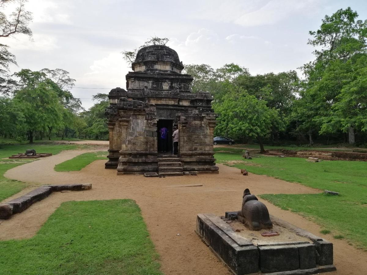 Geethani Tourist Home Polonnaruwa Exterior foto