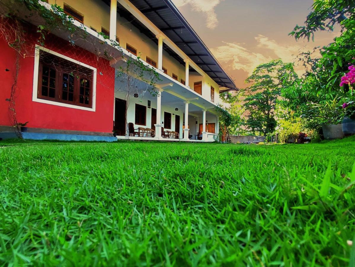 Geethani Tourist Home Polonnaruwa Exterior foto